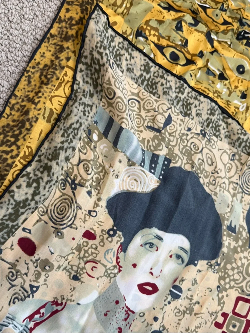 Vintage Klimt Silk Scarf Portrait Adele Bloch Bauer Gold Art Deco 100% Silk - Picture 8 of 10